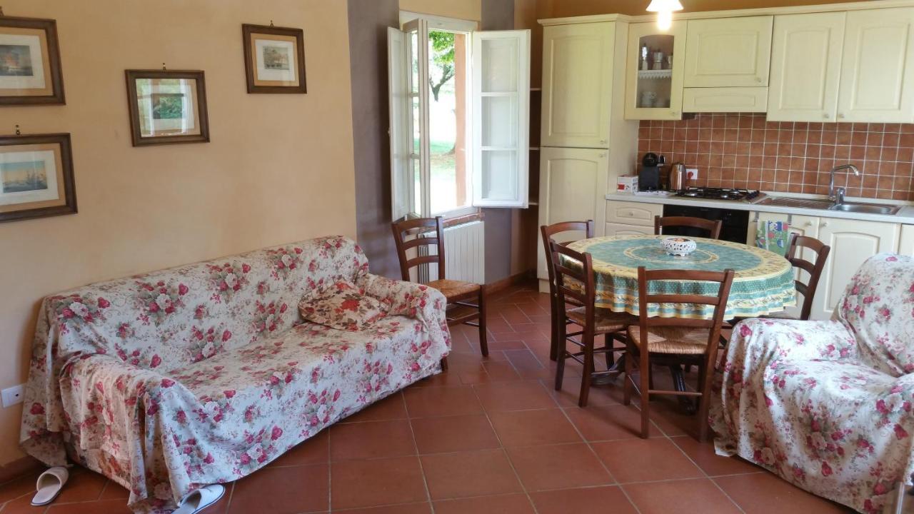 Il Fienile Del Colle Villa Pescia Exterior photo