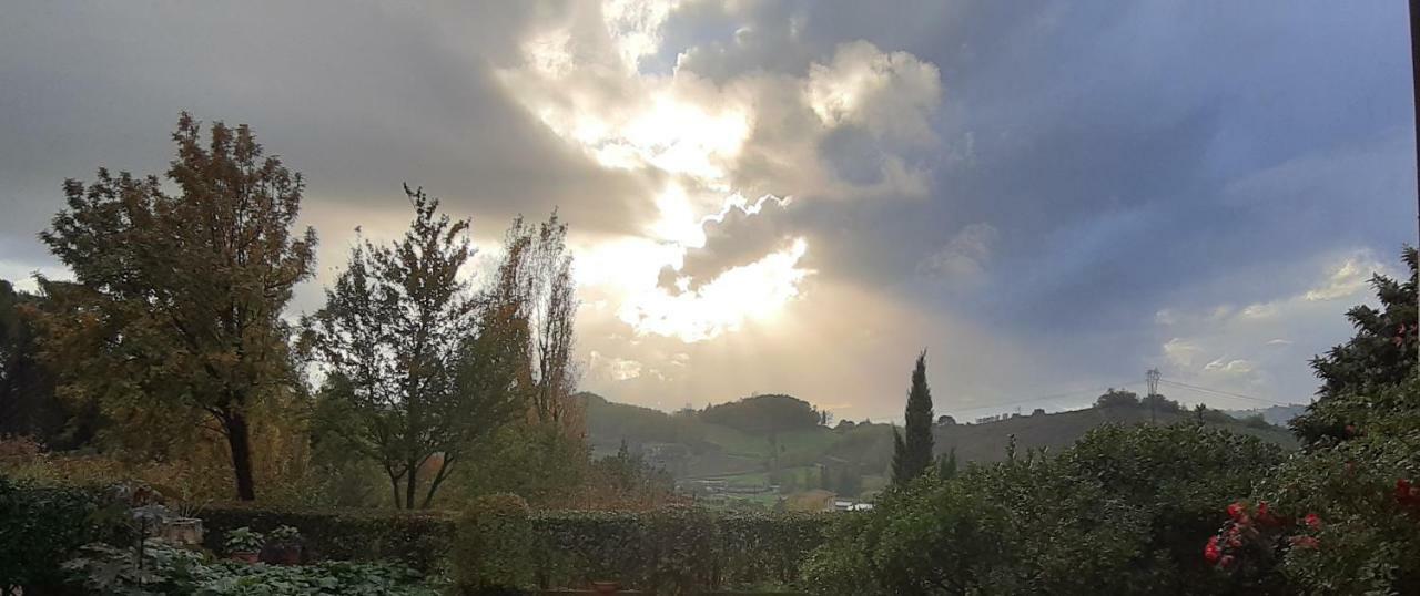 Il Fienile Del Colle Villa Pescia Exterior photo